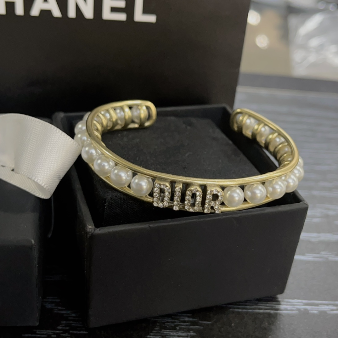 Dior Bracelet 06lyr254